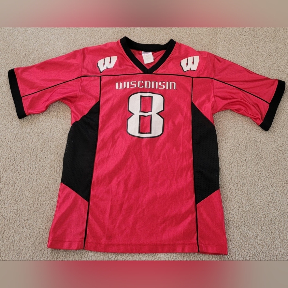 Wisconsin Badgers youth #8 jersey size medium 10/12 red white black. Kid Athlete